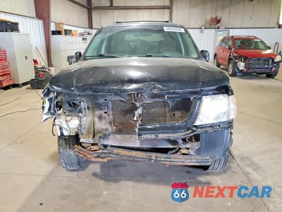 Piąte zdjęcie samochodu w środku: 2003 FORD EXPLORER XLS VIN:1FMZU72K23ZA80853 - miniatura