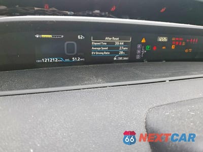 Zdjęcie 9 z 12 samochodu: 2017 TOYOTA PRIUS TWO VIN:JTDKBRFU6H3034617 - miniatura