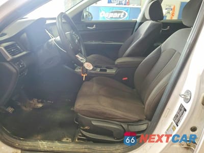 Zdjęcie 7 z 13 samochodu: 2019 KIA OPTIMA LX VIN:5XXGT4L3XKG363538 - miniatura