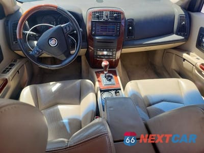 Zdjęcie 8 z 12 samochodu: 2004 CADILLAC SRX VIN:1GYDE63A940126786 - miniatura