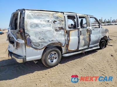 Trzecie zdjęcie samochodu z tyłu: 2017 GMC SAVANA G2500 VIN:1GTW7AFF4H1913650 - miniatura