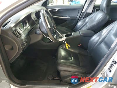 Zdjęcie 7 z 12 samochodu: 2014 VOLVO S60 T5 VIN:YV1612FS2E2298195 - miniatura