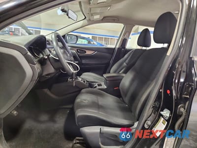 Zdjęcie 7 z 14 samochodu: 2018 NISSAN ROGUE SPORT S VIN:JN1BJ1CP0JW103246 - miniatura