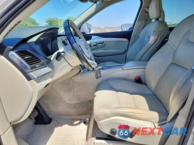 Zdjęcie 7 z 13 samochodu: 2016 VOLVO XC90 T6 VIN:YV4A22PK5G1039783 - miniatura