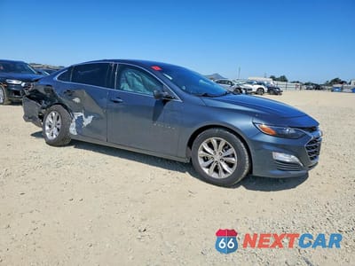Czwarte zdjęcie samochodu z boku: 2020 CHEVROLET MALIBU LT VIN:1G1ZD5ST8LF006493 - miniatura