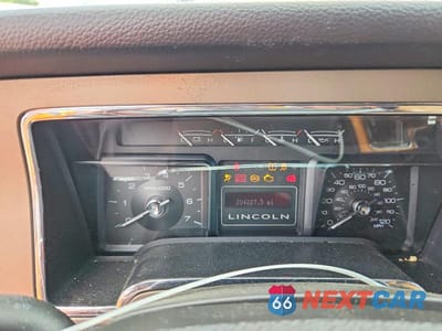 Zdjęcie 9 z 13 samochodu: 2011 LINCOLN NAVIGATOR VIN:5LMJJ2J59BEJ09112 - miniatura