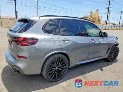 Trzecie zdjęcie samochodu z tyłu: 2024 BMW X5 M60I VIN:5UX33EU05R9T26024 - miniatura