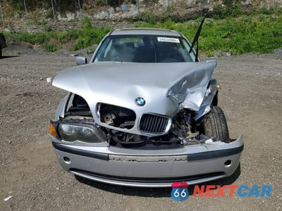 Piąte zdjęcie samochodu w środku: 2004 BMW 325 XI VIN:WBAEU33474PM59403 - miniatura