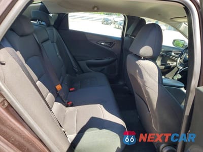 Zdjęcie 10 z 12 samochodu: 2016 CHEVROLET MALIBU LT VIN:1G1ZE5ST2GF187982 - miniatura