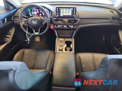 Zdjęcie 8 z 12 samochodu: 2018 HONDA ACCORD HYBRID EX VIN:1HGCV3F42JA013520 - miniatura