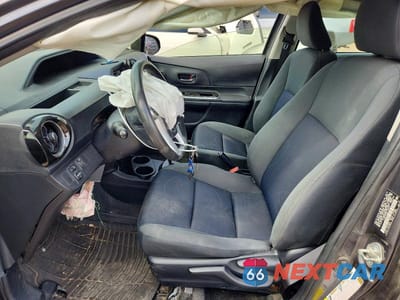 Zdjęcie 7 z 13 samochodu: 2016 TOYOTA PRIUS C TWO VIN:JTDKDTB33G1130218 - miniatura