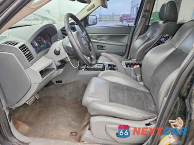 Zdjęcie 7 z 12 samochodu: 2006 JEEP GRAND CHEROKEE SRT-8 VIN:1J8HR78396C217885 - miniatura