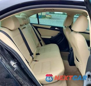 Zdjęcie 10 z 12 samochodu: 2011 VOLKSWAGEN JETTA SE VIN:3VWBX7AJ5BM394662 - miniatura