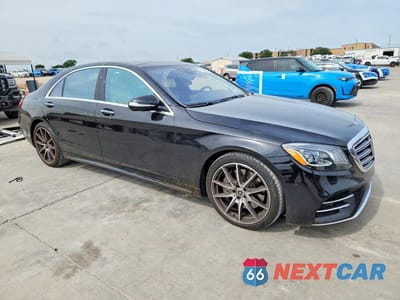 Czwarte zdjęcie samochodu z boku: 2019 MERCEDES-BENZ S 560 VIN:WDDUG8DBXKA424554 - miniatura