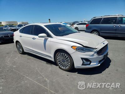 Czwarte zdjęcie samochodu z boku: 2019 FORD FUSION TITANIUM VIN:3FA6P0SU3KR232607 - miniatura