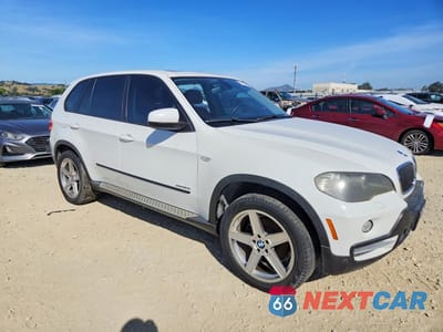 Czwarte zdjęcie samochodu z boku: 2010 BMW X5 M VIN:5UXFE4C53AL382551 - miniatura
