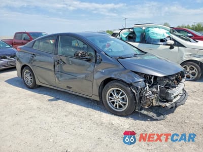Czwarte zdjęcie samochodu z boku: 2017 TOYOTA PRIUS PRIME PREMIUM VIN:JTDKARFP4H3027761 - miniatura