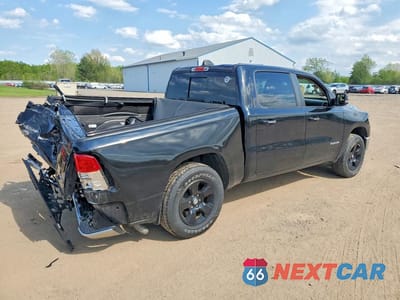 Trzecie zdjęcie samochodu z tyłu: 2019 RAM 1500 BIG HORN VIN:1C6RRFFG4KN803265 - miniatura