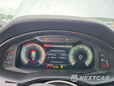 Zdjęcie 9 z 12 samochodu: 2021 AUDI Q8 PREMIUM VIN:WA1AVAF16MD014473 - miniatura