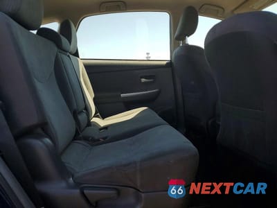 Zdjęcie 10 z 12 samochodu: 2012 TOYOTA PRIUS V TWO VIN:JTDZN3EU0C3141224 - miniatura