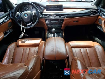 Zdjęcie 8 z 12 samochodu: 2016 BMW X5 XDRIVE50I VIN:5UXKR6C50G0J81005 - miniatura