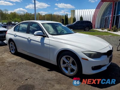 Czwarte zdjęcie samochodu z boku: 2014 BMW 328 XI SULEV VIN:WBA3B5G5XENS10196 - miniatura