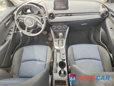 Zdjęcie 8 z 12 samochodu: 2019 TOYOTA YARIS L VIN:3MYDLBYV1KY527642 - miniatura