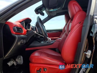 Zdjęcie 7 z 14 samochodu: 2018 MASERATI LEVANTE S SPORT VIN:ZN661YUS4JX301346 - miniatura
