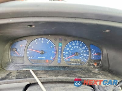 Zdjęcie 9 z 13 samochodu: 2001 TOYOTA SIENNA CE VIN:4T3ZF13C71U409529 - miniatura