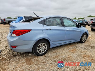 Trzecie zdjęcie samochodu z tyłu: 2013 HYUNDAI ACCENT VIN:KMHCT4AE1DU531899 - miniatura