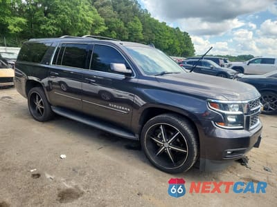Czwarte zdjęcie samochodu z boku: 2016 CHEVROLET SUBURBAN C1500 LT VIN:1GNSCHKC7GR479066 - miniatura