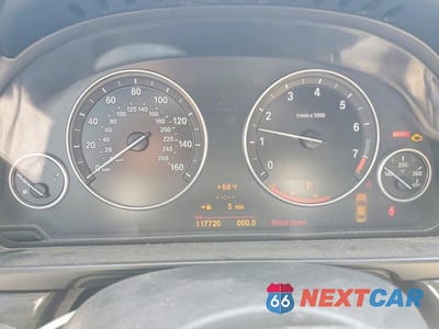 Zdjęcie 9 z 12 samochodu: 2011 BMW 550 I VIN:WBAFR9C57BC757679 - miniatura