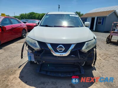 Piąte zdjęcie samochodu w środku: 2016 NISSAN ROGUE S VIN:5N1AT2MV0GC848011 - miniatura