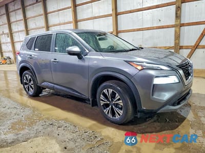 Czwarte zdjęcie samochodu z boku: 2023 NISSAN ROGUE SV VIN:JN8BT3BB8PW483815 - miniatura