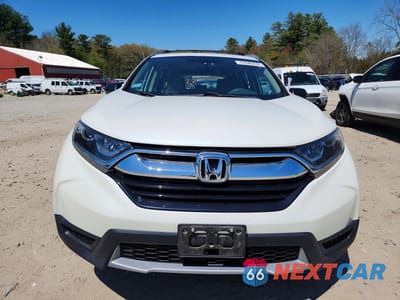Piąte zdjęcie samochodu w środku: 2018 HONDA CR-V LX VIN:2HKRW6H3XJH200525 - miniatura