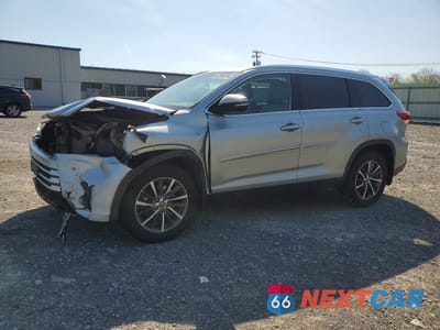 2019 TOYOTA HIGHLANDER XLE 5TDJZRFH6KS611324 - główne zdjęcie licytacji z USA - miniatura