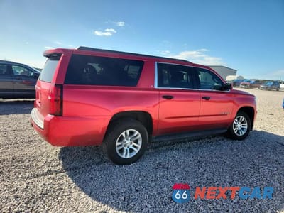 Trzecie zdjęcie samochodu z tyłu: 2018 CHEVROLET SUBURBAN K1500 LT VIN:1GNSKHKC7JR146375 - miniatura