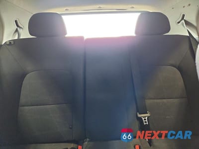 Zdjęcie 10 z 13 samochodu: 2014 KIA RIO LX VIN:KNADM5A38E6358539 - miniatura