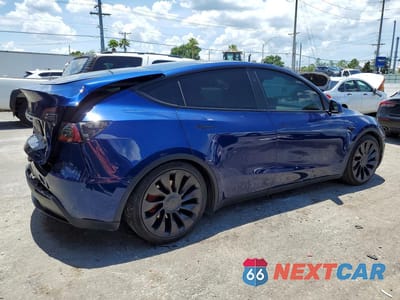 Trzecie zdjęcie samochodu z tyłu: 2024 TESLA MODEL Y VIN:7SAYGDEF3RA268364 - miniatura