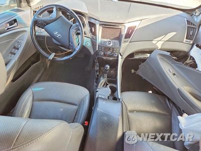 Zdjęcie 8 z 12 samochodu: 2013 HYUNDAI SONATA HYBRID VIN:KMHEC4A41DA098375 - miniatura