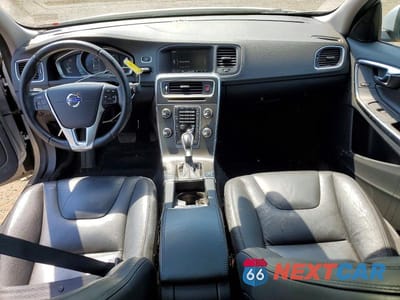 Zdjęcie 8 z 12 samochodu: 2014 VOLVO S60 T5 VIN:YV1612FH0E1280546 - miniatura