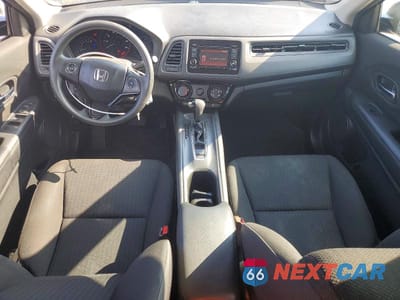 Zdjęcie 8 z 13 samochodu: 2018 HONDA HR-V LX VIN:3CZRU5H33JM722689 - miniatura