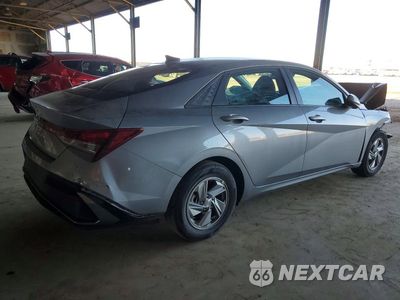 Trzecie zdjęcie samochodu z tyłu: 2025 HYUNDAI ELANTRA SE VIN:KMHLL4DG1SU081150 - miniatura