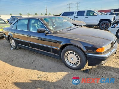 Czwarte zdjęcie samochodu z boku: 2000 BMW 740 IL VIN:WBAGH8342YDP11785 - miniatura