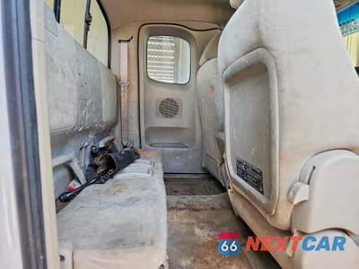 Zdjęcie 10 z 12 samochodu: 2005 TOYOTA TACOMA ACCESS CAB VIN:5TETX22N95Z018954 - miniatura