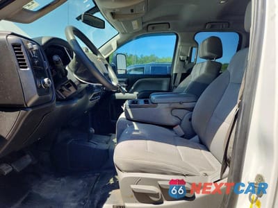 Zdjęcie 7 z 12 samochodu: 2015 CHEVROLET SILVERADO K2500 HEAVY DUTY VIN:1GC2KUEG8FZ126515 - miniatura