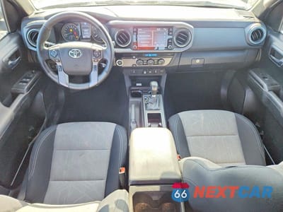 Zdjęcie 8 z 13 samochodu: 2021 TOYOTA TACOMA TRD SPORT VIN:5TFAZ5CN0MX112258 - miniatura