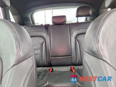 Zdjęcie 10 z 13 samochodu: 2016 AUDI Q3 PRESTIGE VIN:WA1GFCFS6GR008773 - miniatura