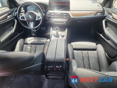 Zdjęcie 8 z 12 samochodu: 2022 BMW 530 XI VIN:WBA13BJ09NWX40783 - miniatura
