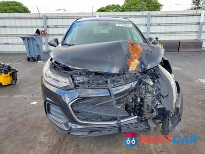 Piąte zdjęcie samochodu w środku: 2020 CHEVROLET TRAX 1LT VIN:KL7CJLSB2LB079266 - miniatura